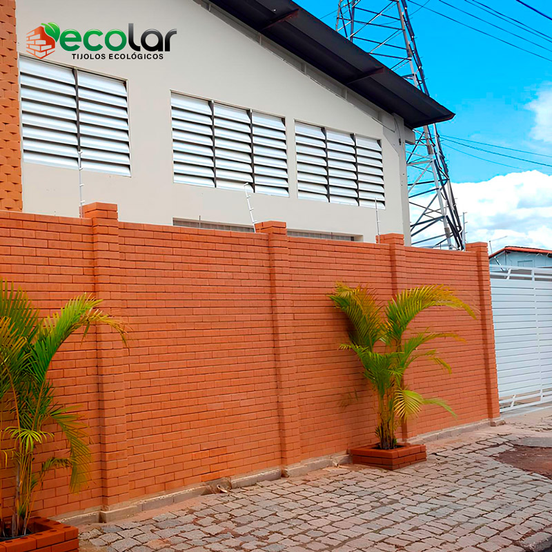 Muro de Tijolo Ecológico