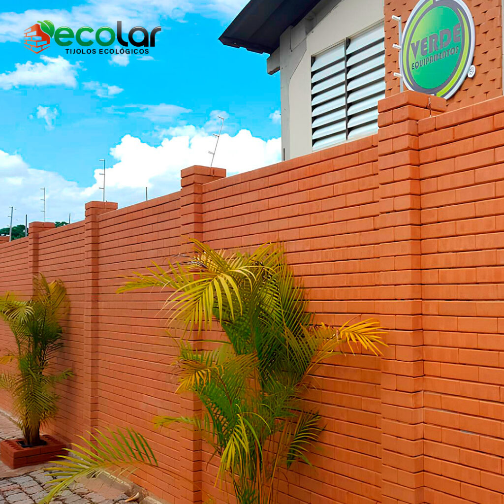 Muro de Tijolo Ecológico